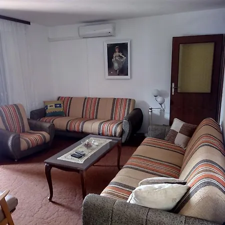 Zdravka Apartment *